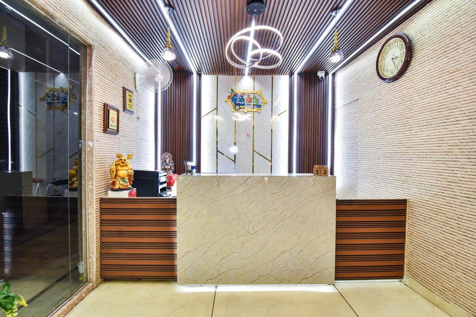 Hotel Pinaz Royale Amritsar Exterior foto