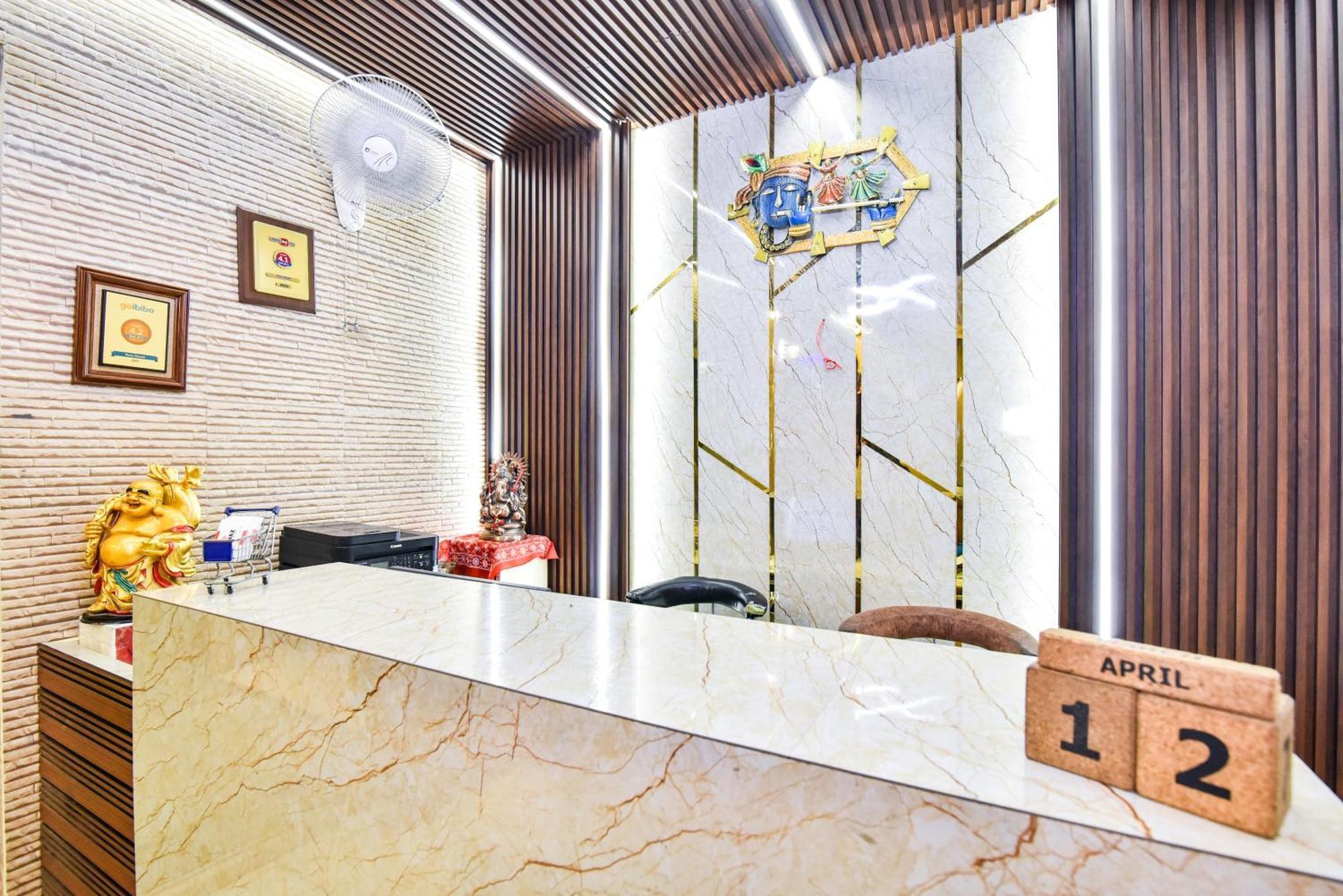 Hotel Pinaz Royale Amritsar Exterior foto